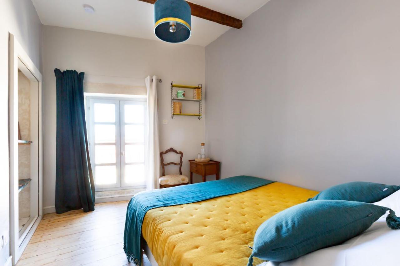 Le Pied De La Lettre Hotel กริญญ็อง ภายนอก รูปภาพ