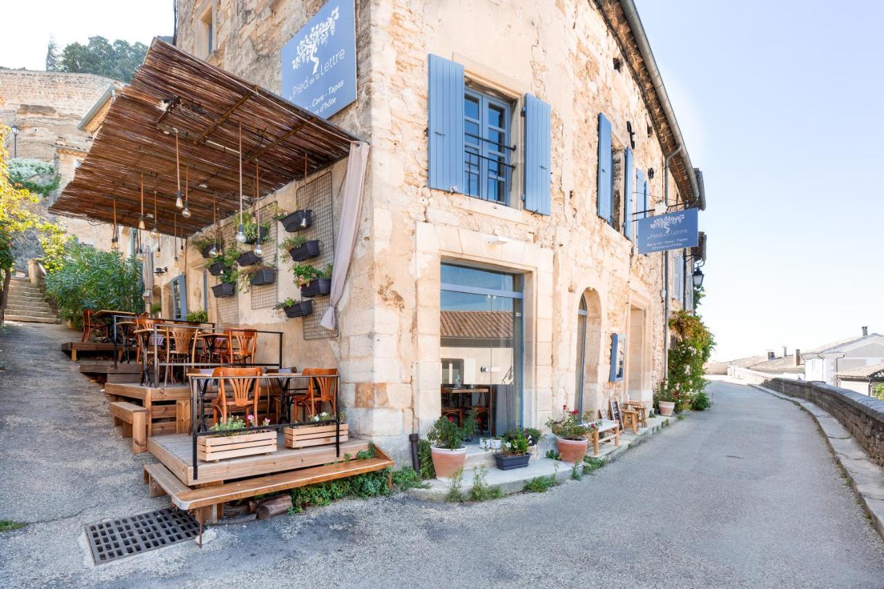 Le Pied De La Lettre Hotel กริญญ็อง ภายนอก รูปภาพ